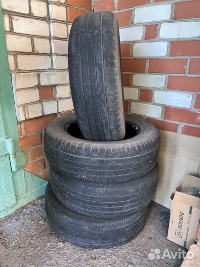 Dunlop Grandtrek ST30 225/65 R17