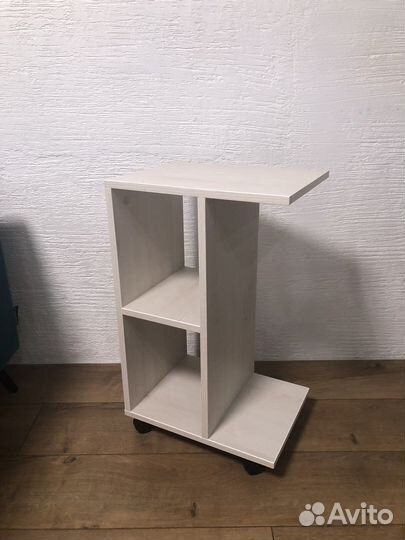 Тумбочка подкатная