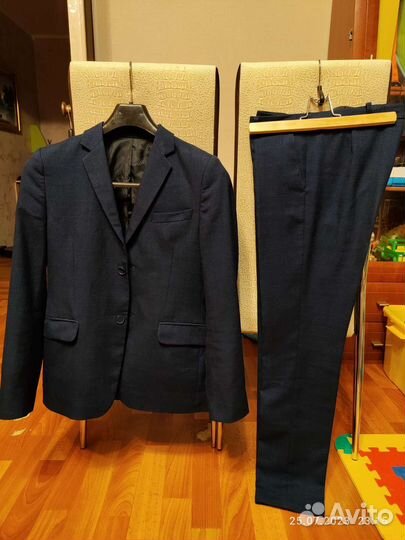 Школьный костюм классический