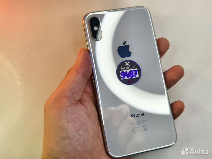 iPhone X, 64 ГБ