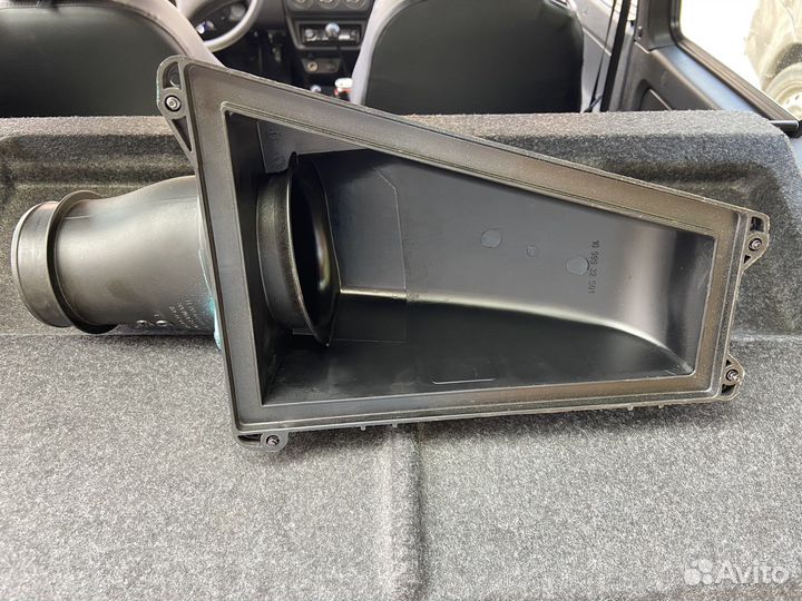 A2700900601 крышка воздушного фильтра gla200