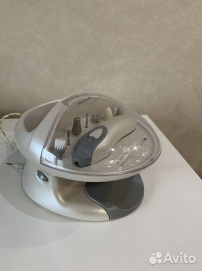 Маникюрный набор с лампой Redmond