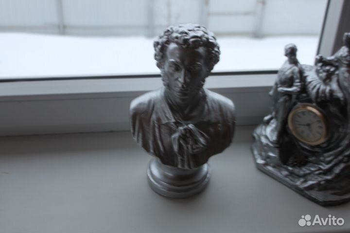 Бюст А.С.Пушкина старинный
