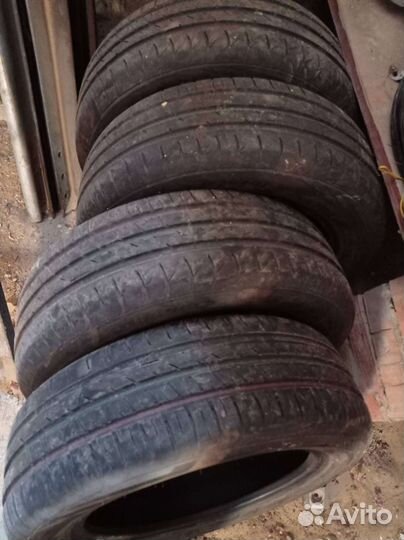 Viatti Strada Asimmetrico V-130 195/60 R15 88V