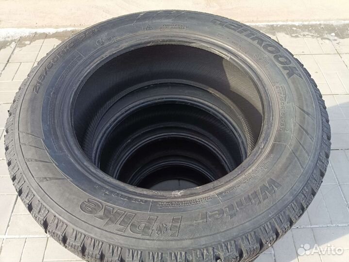 Hankook Winter I'Pike 215/60 R16 95T