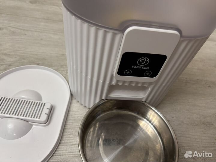 Кормушка для кошек