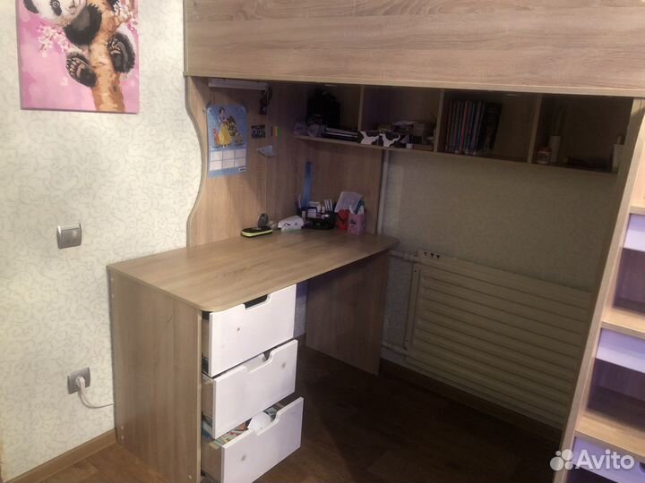 Детская двухярусная кровать