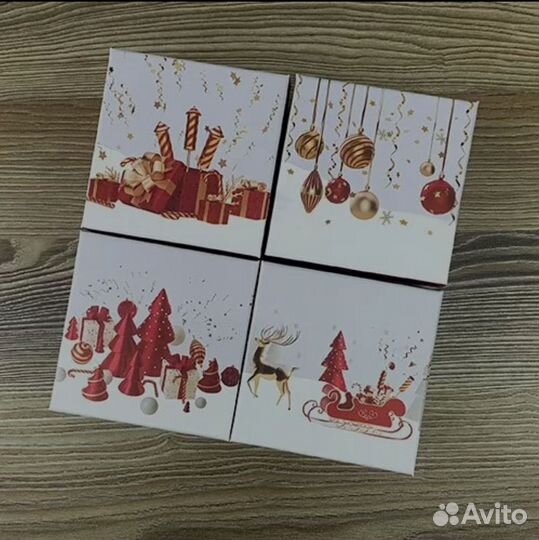 Новогодние подарочные коробки