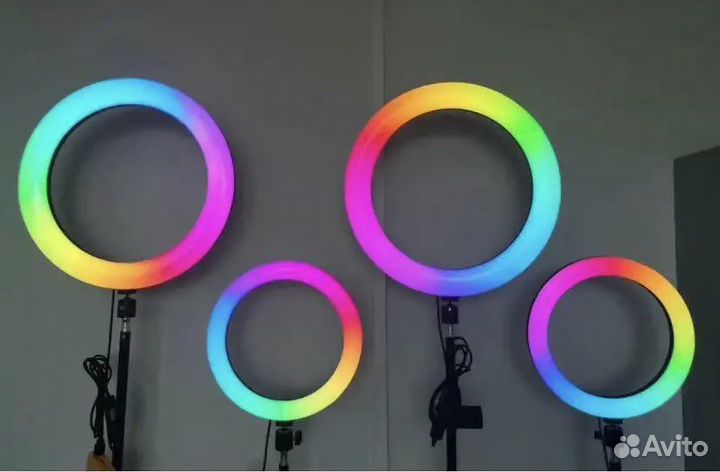 Цветная кольцевая лампа