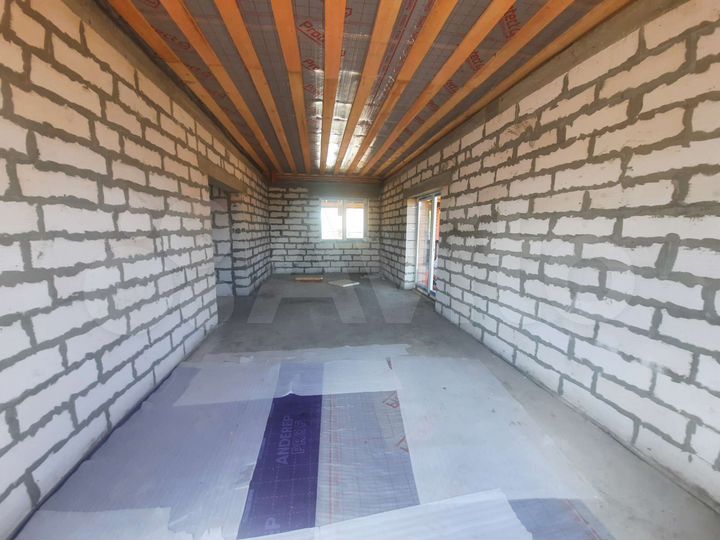 Дом 160 м² на участке 8 сот.