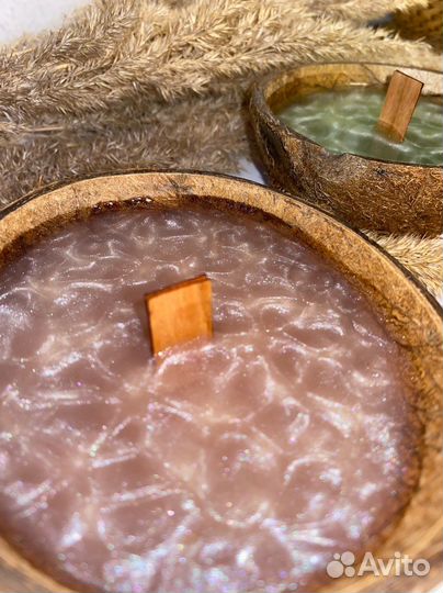 Свеча В половинке кокоса С шиммером