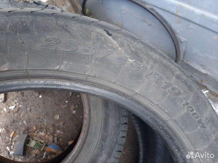 Pirelli P Zero 255/45 R19 100W