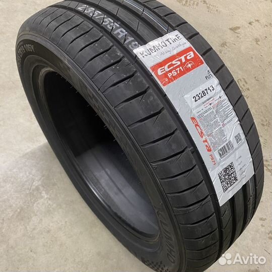 Kumho Ecsta PS71 265/45 R20 108Y