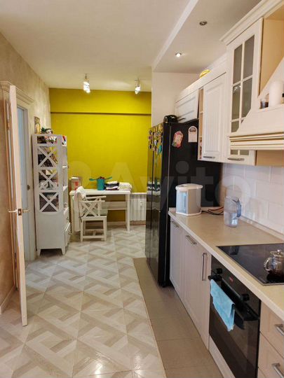 2-к. квартира, 58 м², 1/6 эт.