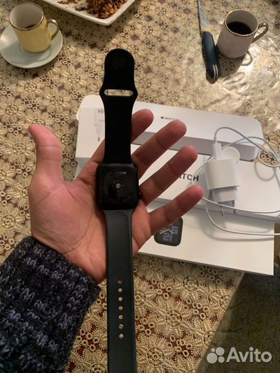 Часы apple Watch SE