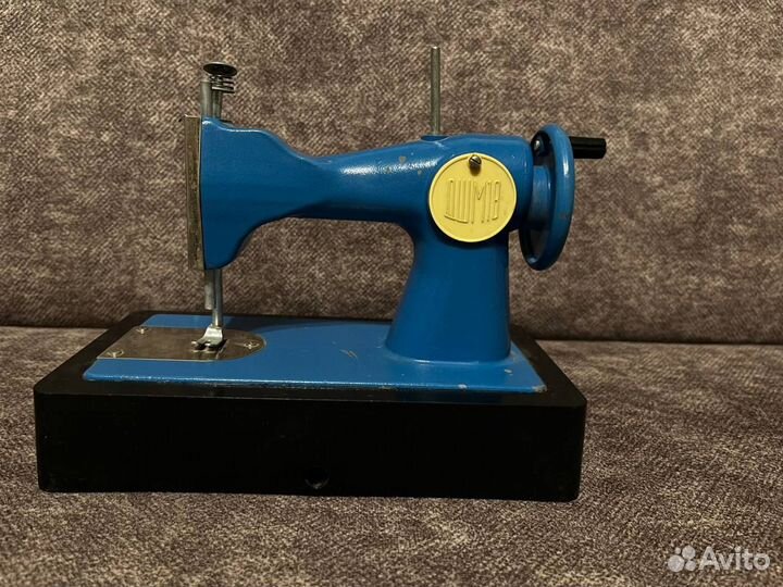Детская швейная машина СССР