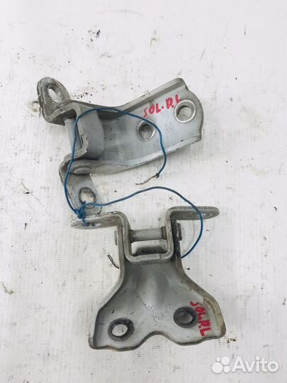 Петли передней левой двери hyundai solaris 1