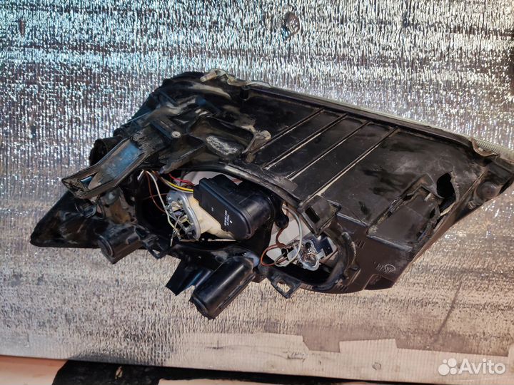 Фара ford focus 2