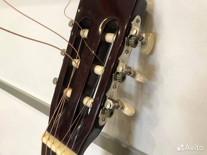 Классическая гитара Hohner HC06 (17)