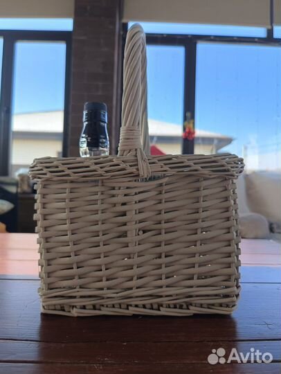 Корзина плетеная с разделителями