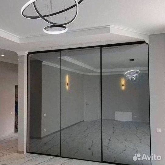 Шкаф купе с зеркалом