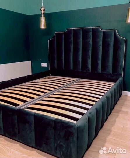 Кровать двухспальная на заказ
