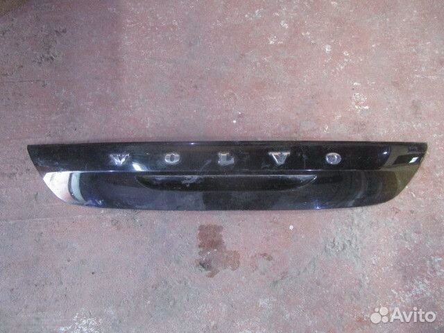 Накладка двери багажника Volvo V40/V40 Cross Count