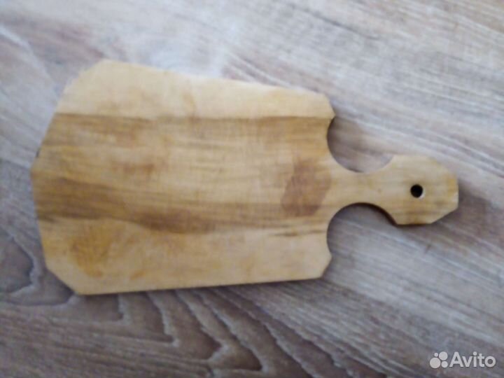 Резная деревянная вешалка для кухни+досочка