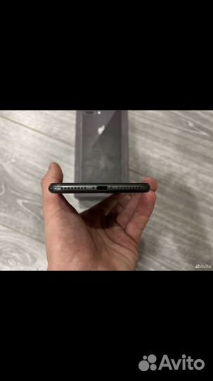 iPhone 8 Plus, 64 ГБ