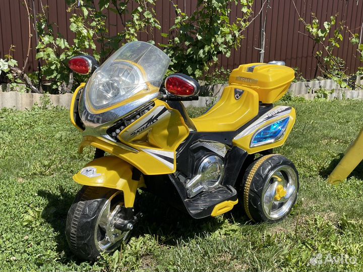 Детский электромобиль