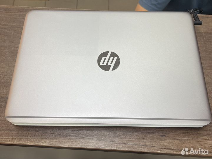 HP Folio 1040 G3 2560x1440