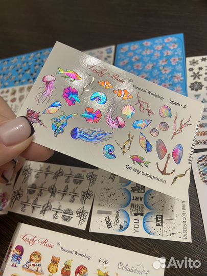 Наклейки для маникюра