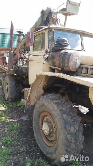Урал 5557 с КМУ, 1994