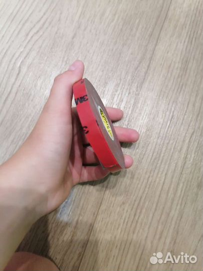 Двухстороний скотч