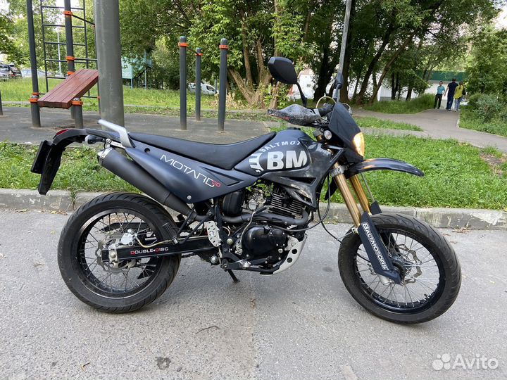 Baltmotors motard 200