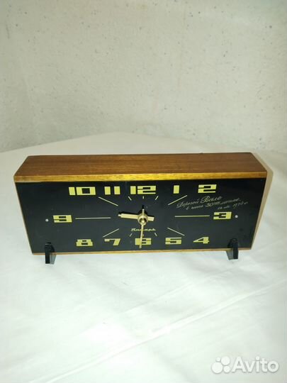 Часы настольные янтарь СССР