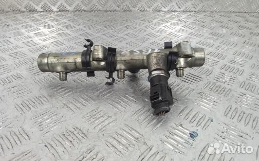 Топливная рампа дизельная audi A8 D3 (1BS08BB02)