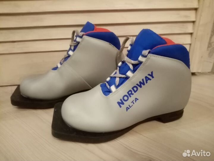 Лыжи беговые детские 140