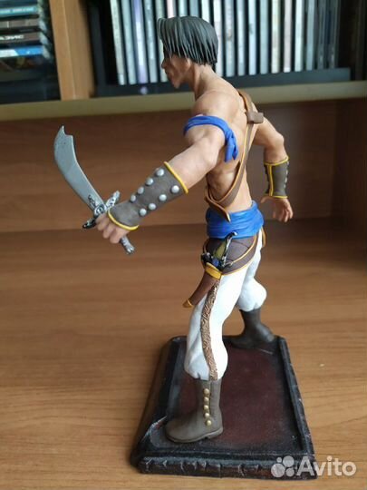 Коллекционная фигурка