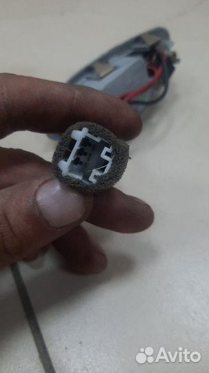 Плафон внутреннего освещения задний правый