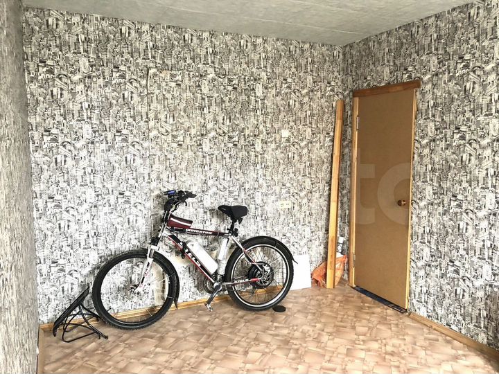 Комната 32 м² в 2-к., 3/5 эт.