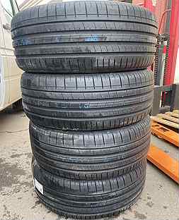 Pirelli P Zero PZ4 275/50 R20 113W