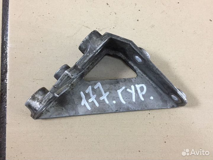 Кронштейн опора двс АКПП BMW 5 E60 рестайлинг