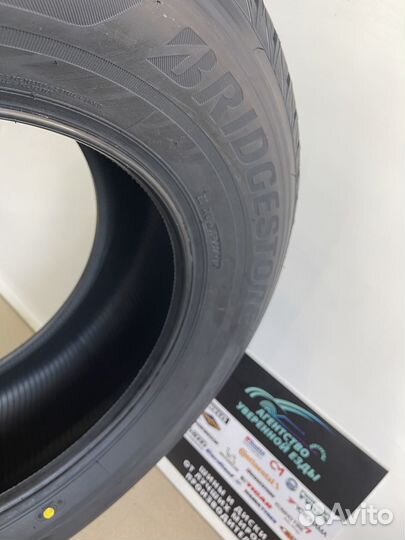 Bridgestone Ecopia EP850 245/65 R17 111H