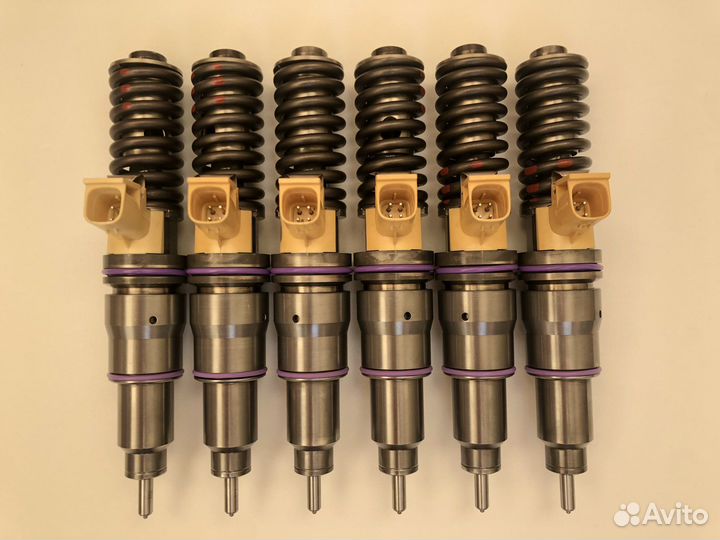 Насос форсунки Volvo FH13