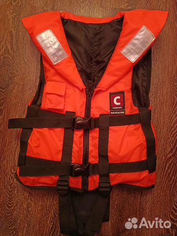 Спасательный жилет