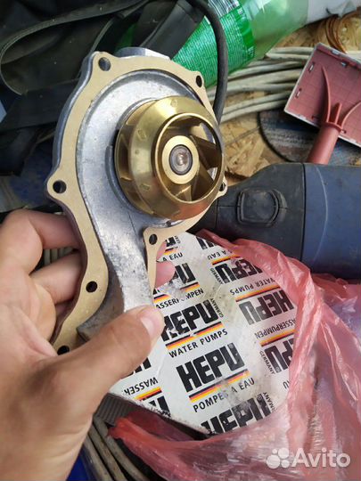 Помпа,насос водяной