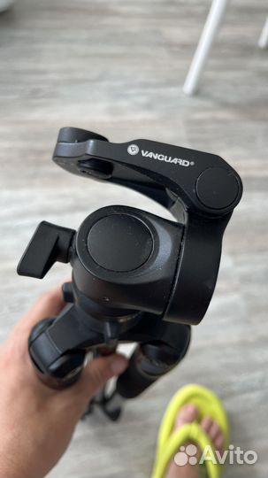 Штатив для фотоаппарата