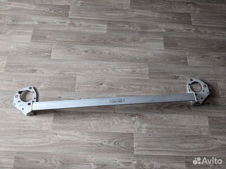 Распорка передних стоек Мазда 5/Премаси