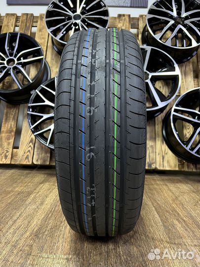 Yokohama BluEarth AE51 245/45 R18 100W